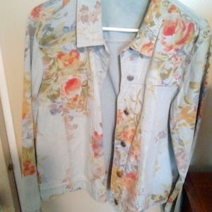 CHICOS size 2 pretty jean Jacket